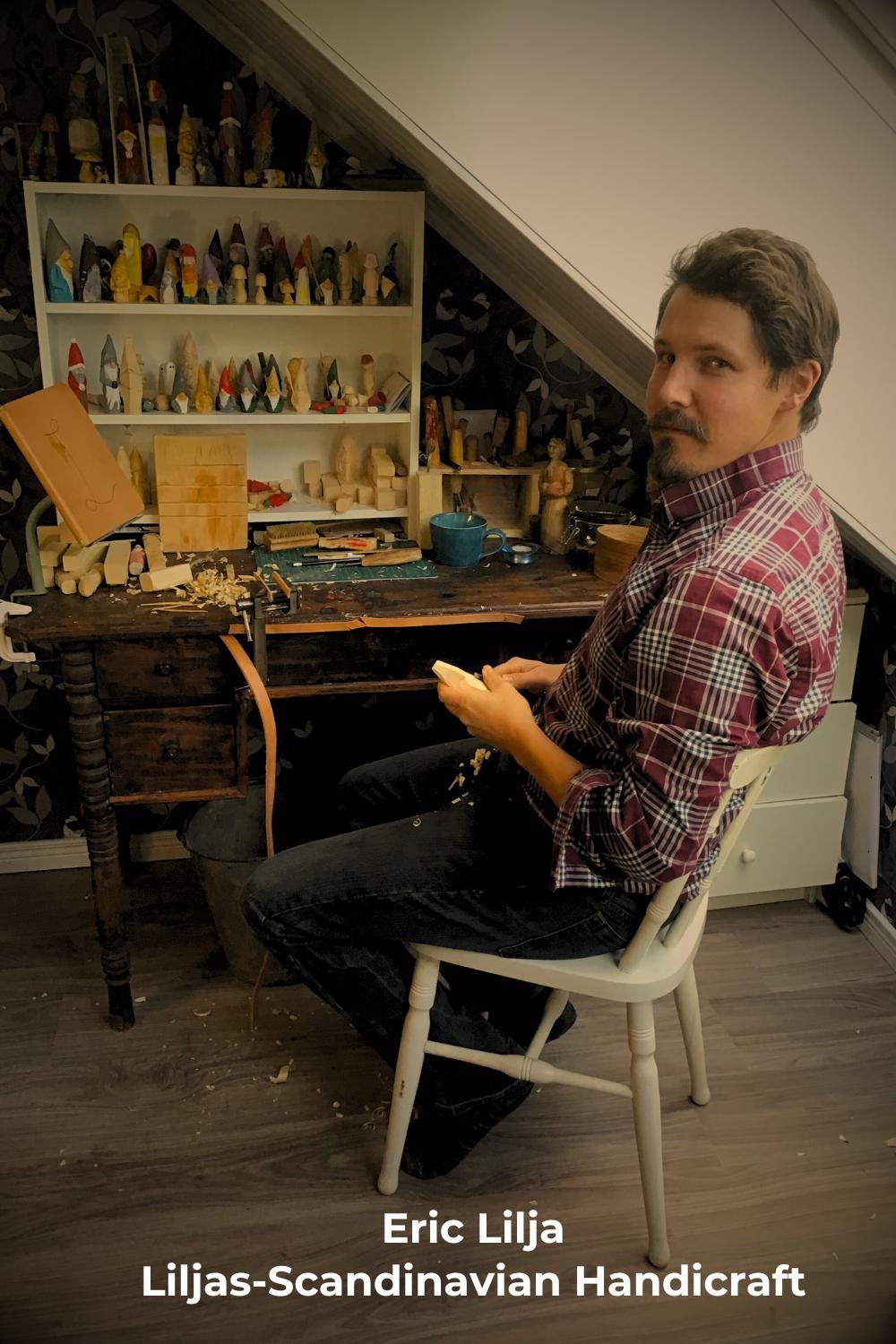 Der Schlüsselwächter – Handgeschnitzter Weihnachtsmann mit Schlüsselhalter